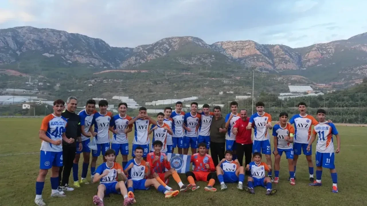 Alanya 1221 Zirvede Tek Başına 2-1 - Antalya Haber