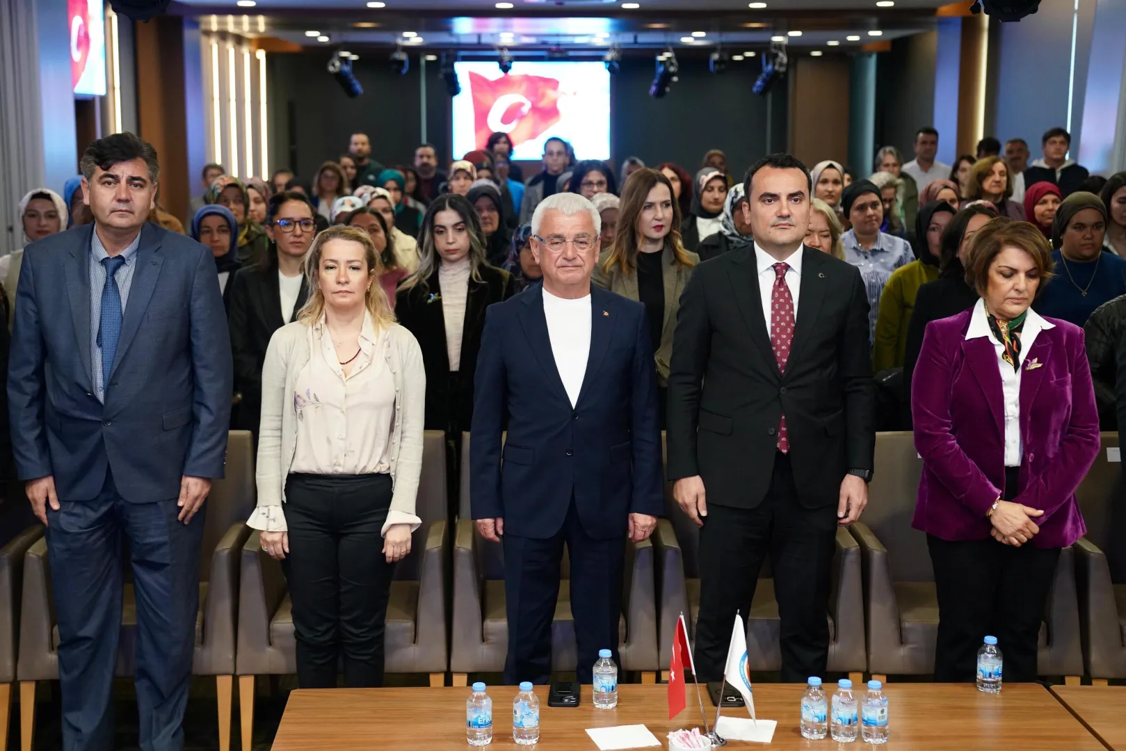 Tarımda Kadın Eli Finike’de Güçleniyor: Tarımsal Üretim Mesleki Eğitim Akademisi” Sertifika Töreni Gerçekleştirildi