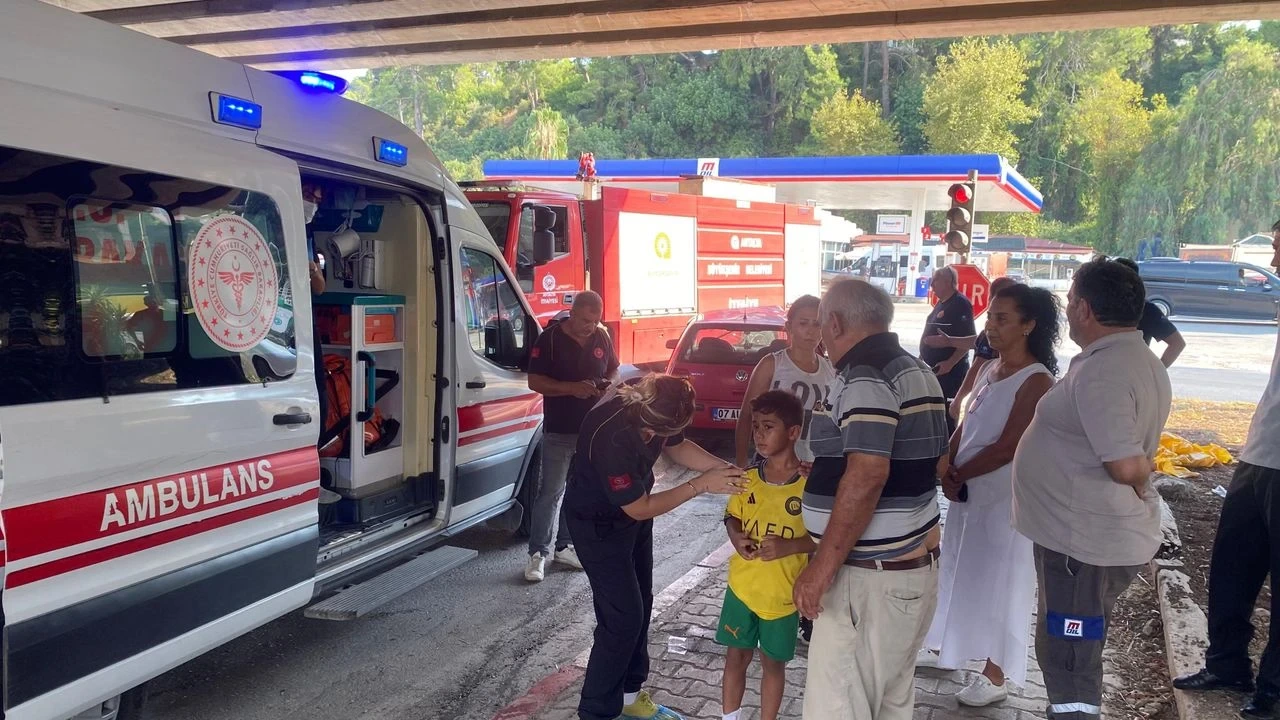 Antalya'da Kazayı Hafif Sıyrıklarla Atlattı - Antalya Haber