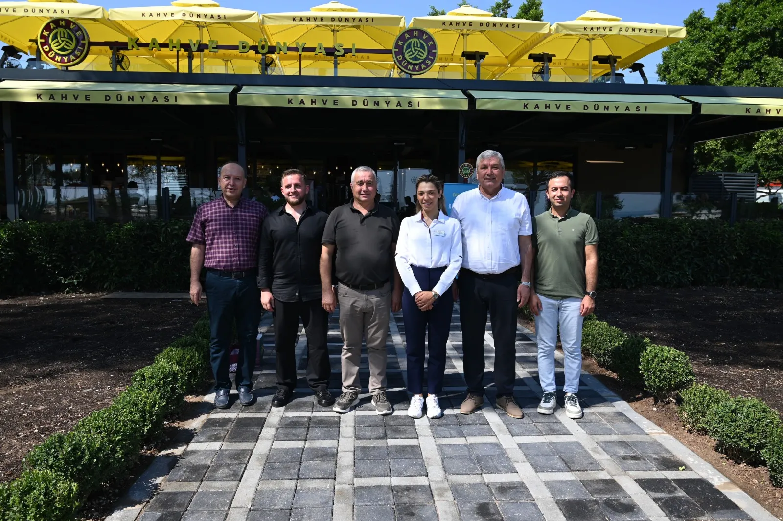Kemer'de Kahve Dünyası'nın Yeni Şubesi Açıldı - Antalya Haber