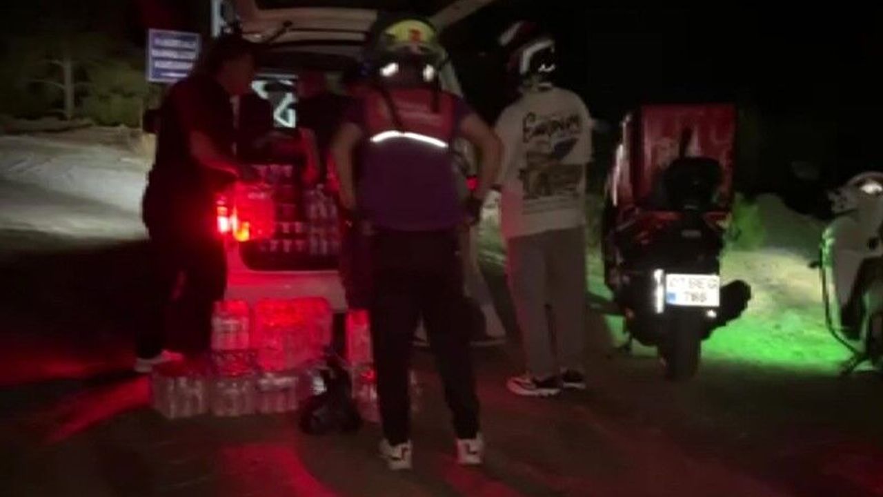 Alanya’da Motokuryeler Ekiplere Malzeme Yardımı Için Seferber Oldu