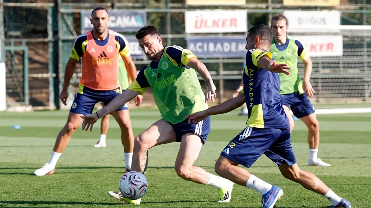 Fenerbahçe Sturm Graz Maçı Saat Kaçta, Hangi Kanalda? Muhtemel 11'ler