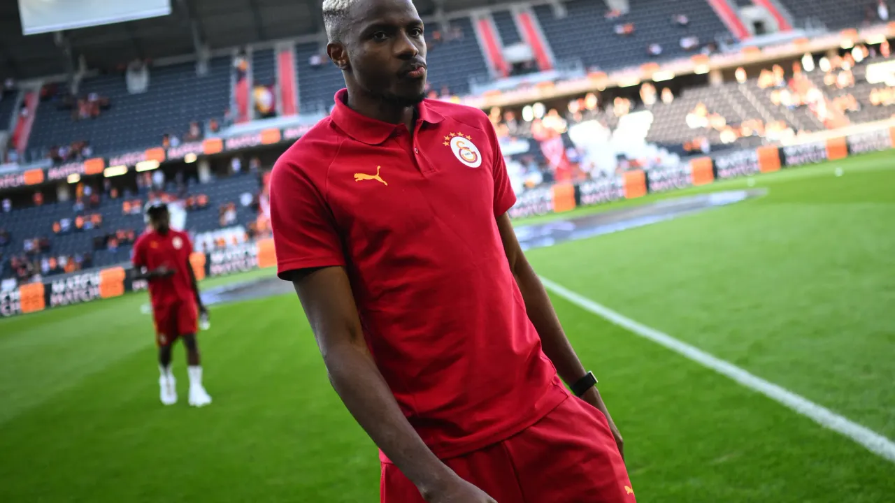 Galatasaray'da Osimhen Belirsizliği! Gidecek Mi, Kalacak Mı? Açıklandı