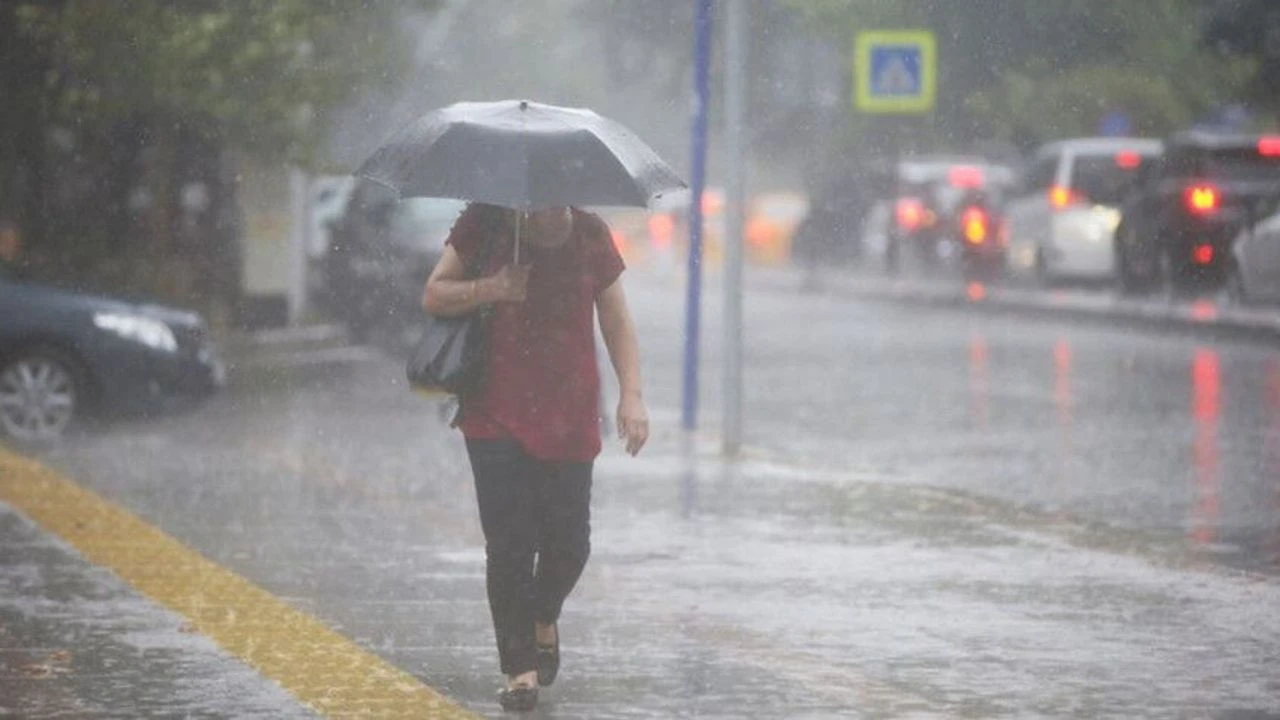 İstanbul İçin Sağanak Uyarısı Geldi: Meteorolojiden Uyarı Üstüne Uyarı