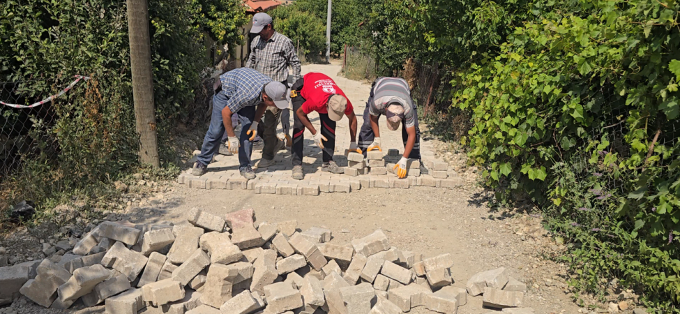 Korkuteli Belediyesi Yolları Konforlu Hale Getirdi