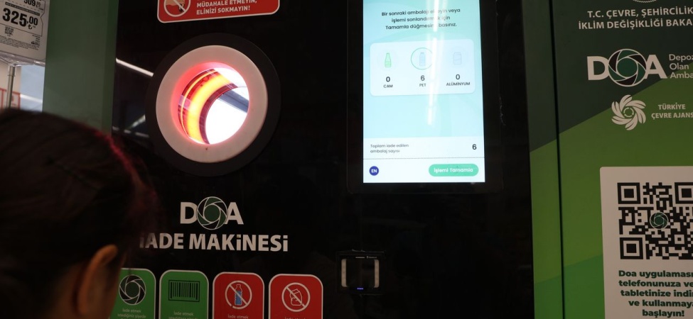 Öğrenciler Çevreyi Temizleyip Harçlıklarını Geri Dönüşümden Çıkarıyor