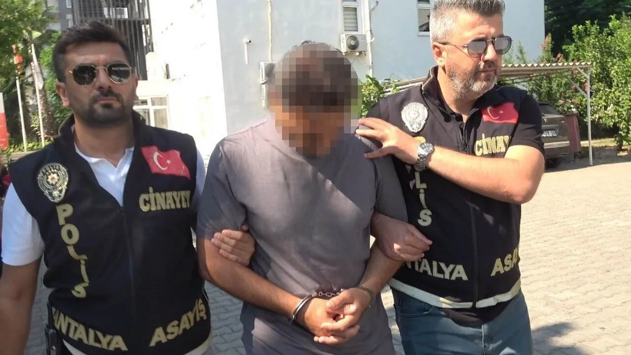 Antalya Havalimanı Otoparkındaki Cinayetle İlgili Emekli Polis Tutuklandı - Antalya Haber