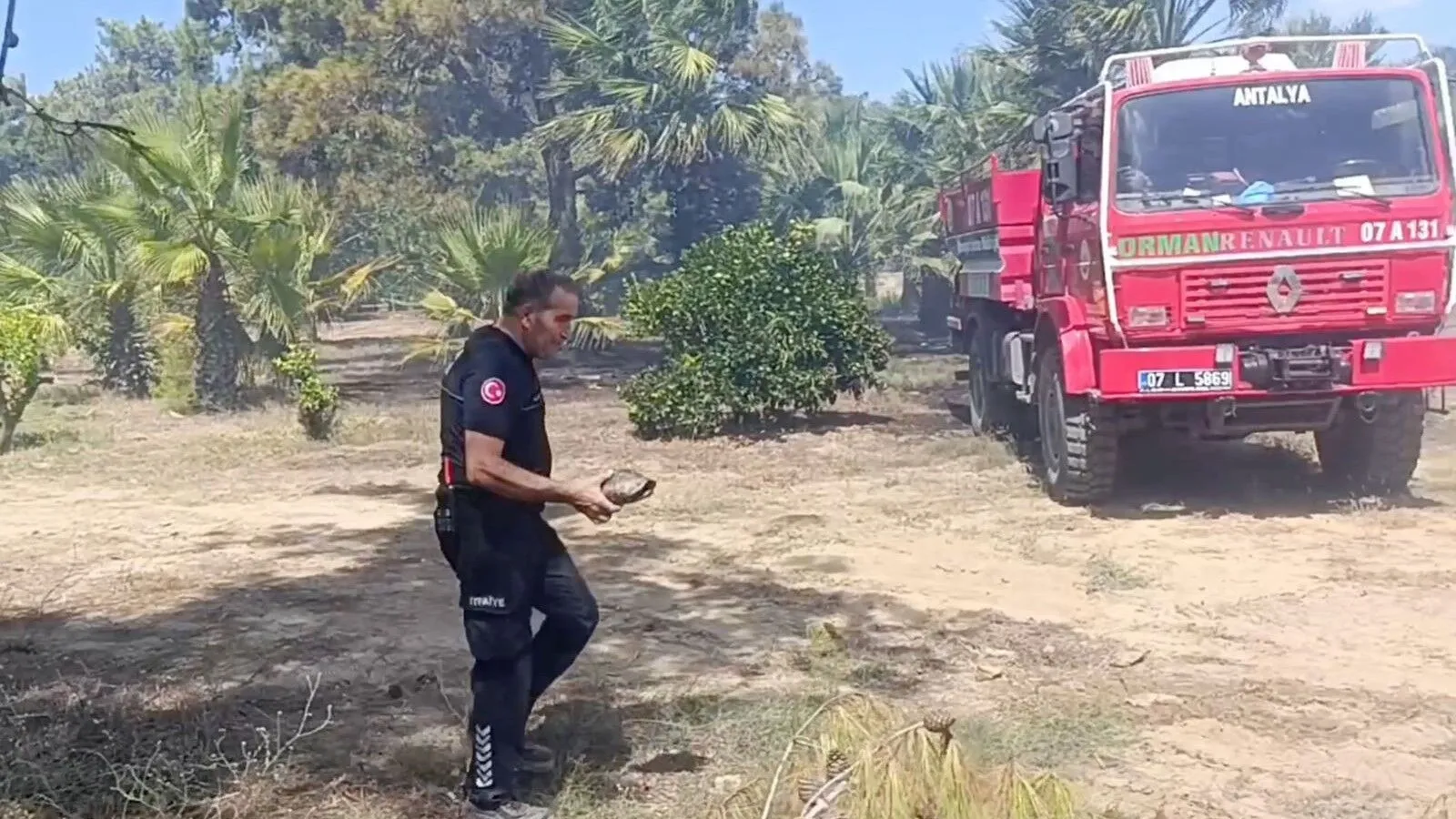 Manavgat Sorgun Mahallesi Boğaz Mendirek Yolunda Korkutan Yangın - Antalya Haber