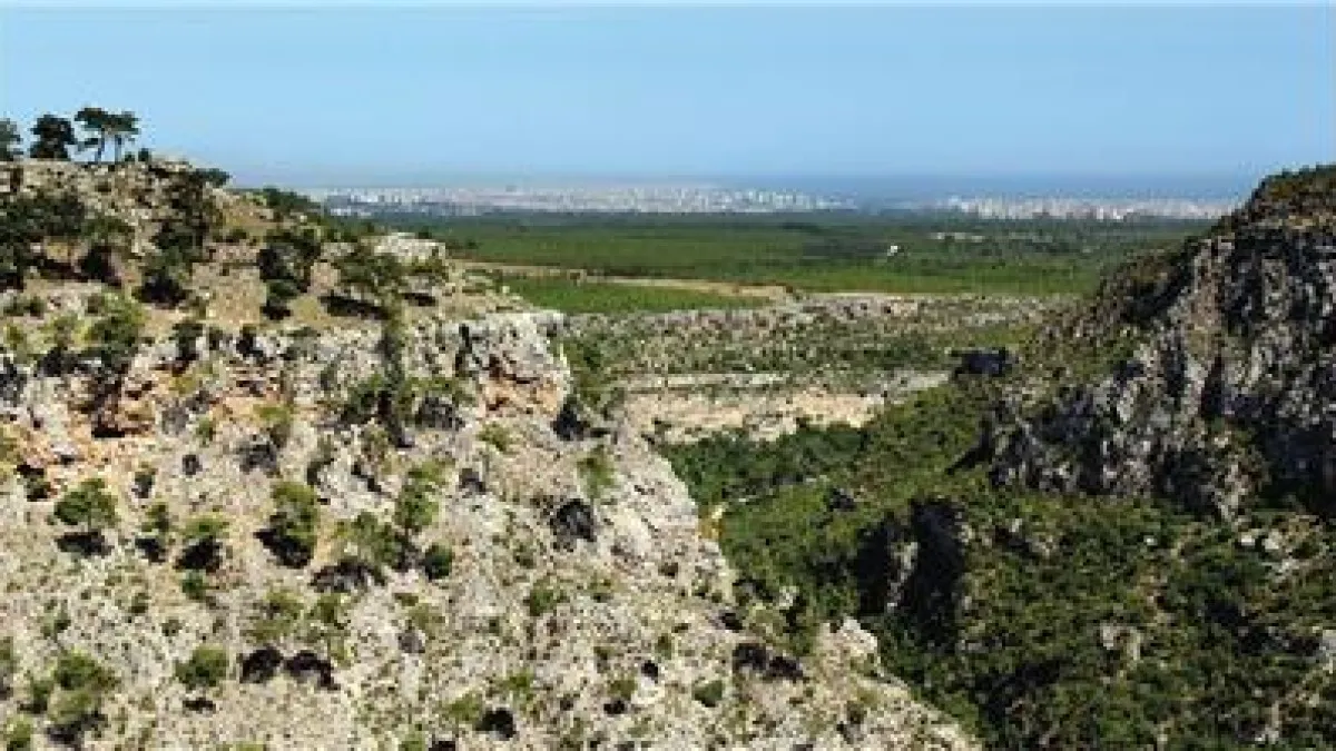 Döşemealtı'nda Yol Çalışmaları Aralıksız Sürüyor Fotoğrafı 3