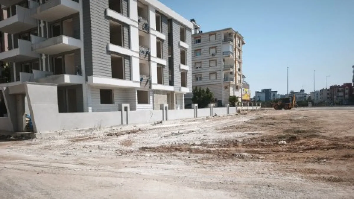 Kepez'de Kaçak Moloz Terörüne Son: 30 Kamyon Atık Temizlendi, Firmalara Ceza Yağdı - Antalya Haber