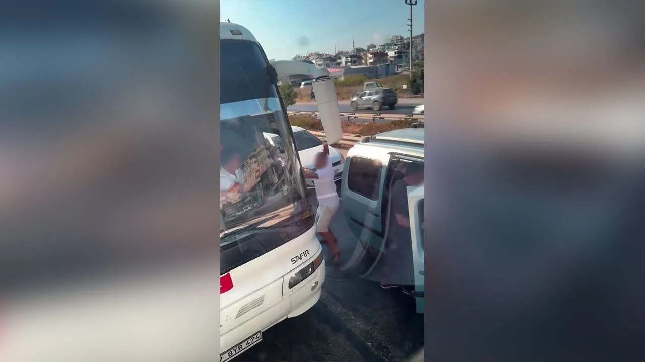 Antalya’da Servis Şoförüne Saldıran Şahsa Rekor Ceza - Antalya Haber