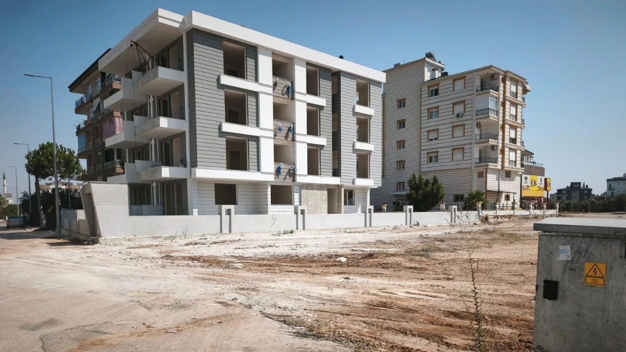 Kepez’de Kaçak Moloz Döken Firmaya Ceza: 30 Kamyon Atık Kaldırıldı - Antalya Haber