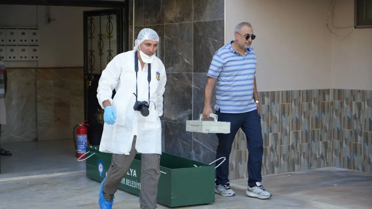 Antalya’da Anne-kız Evde Ölü Bulundu: Soruşturma Başlatıldı - Antalya Haber