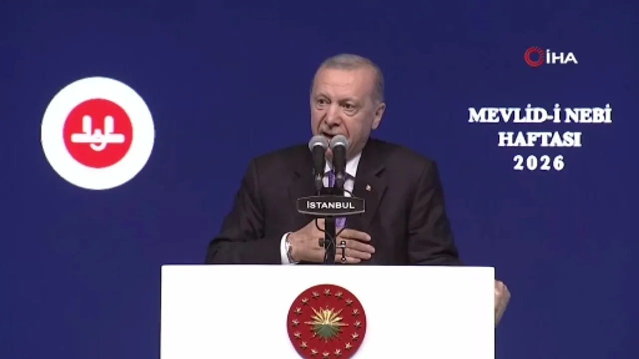 Müslümanlar Olarak Başkalarına Umut Bağlamakla Hiçbir Yere Varamayız - Antalya Haber