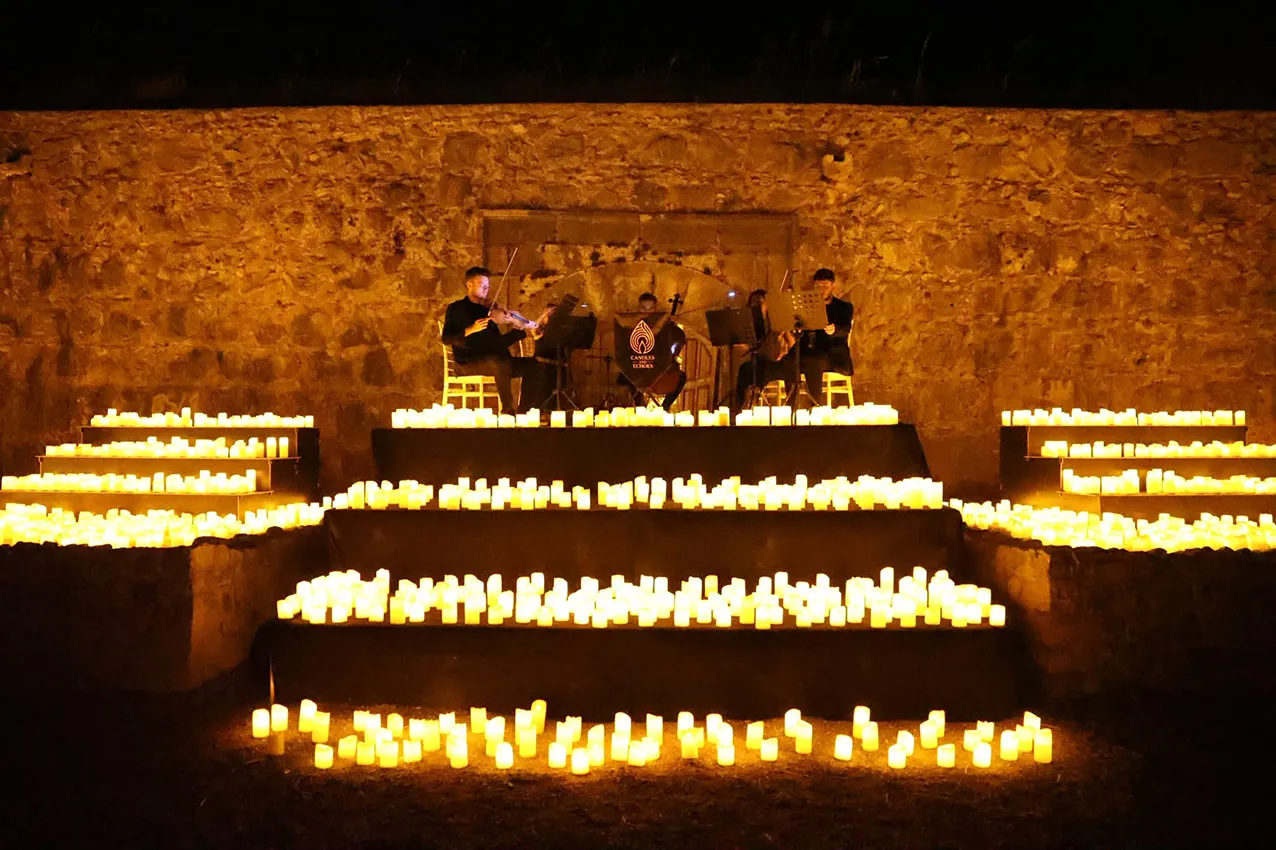 Başkan Menderes Dal, Tarihi Kırkgöz Hanı’nda Düzenlenen Candles And Echoes Konserine Katıldı