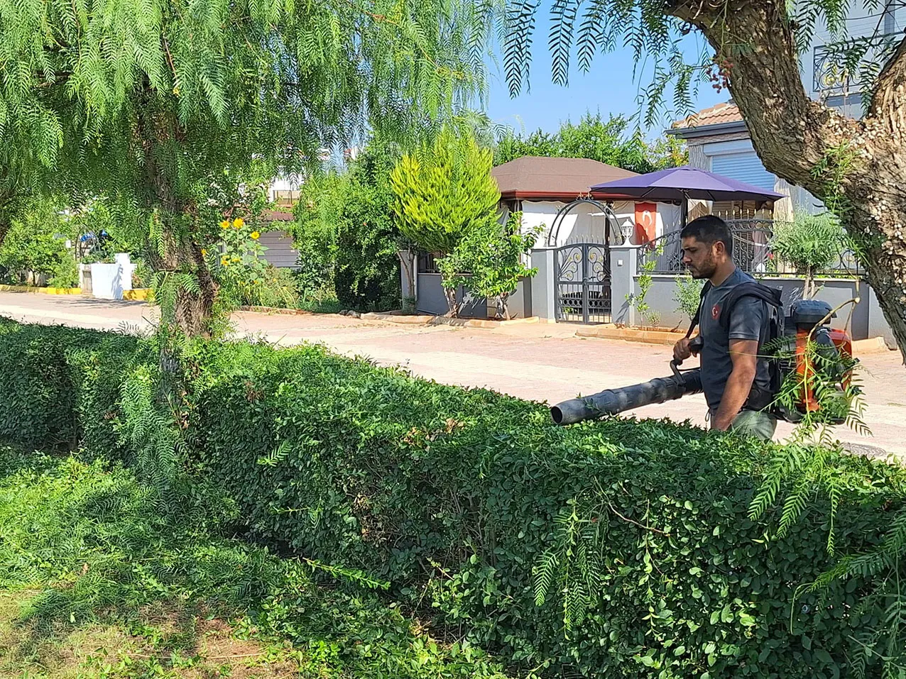 Döşemealtı’nda Parklar Daha Yeşil, Daha Temiz