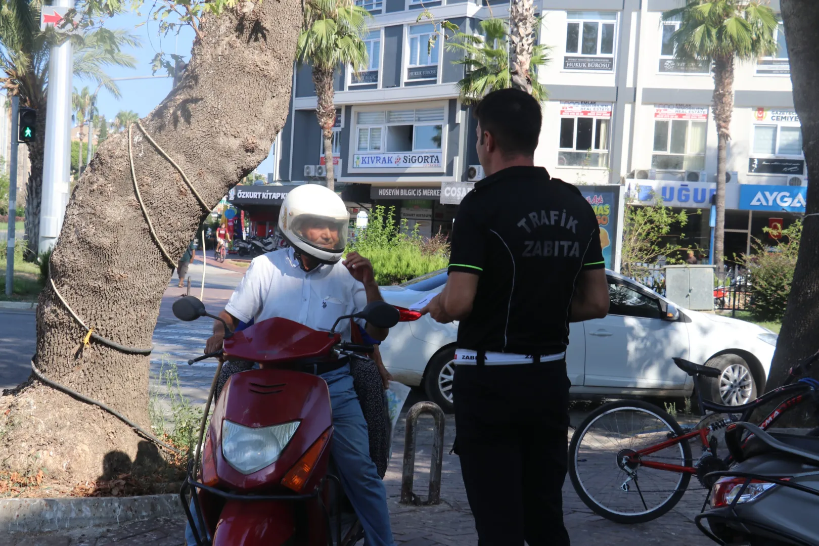Trafik Zabıtadan Motosiklet Sürücülerine Uyarı Notu
