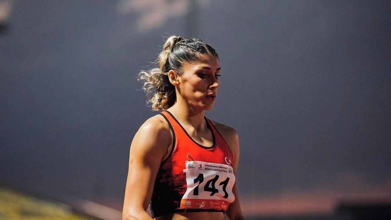 Antalyalı Elif Polat'tan Taranto'da Bronz Madalya - Antalya Haber