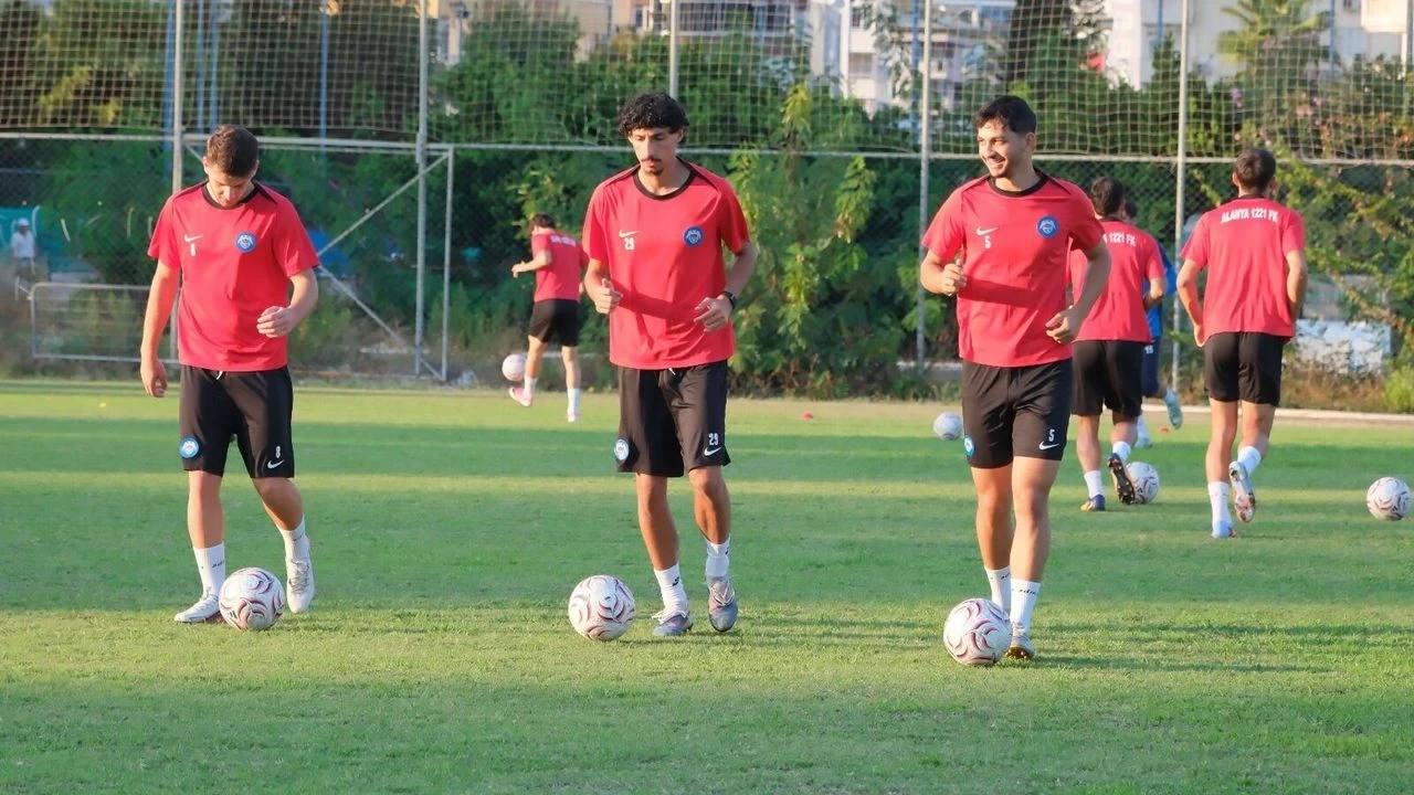 Alanya 1221 Fsk Ligin İlk Maçı İçin Kolları Sıvadı - Antalya Haber