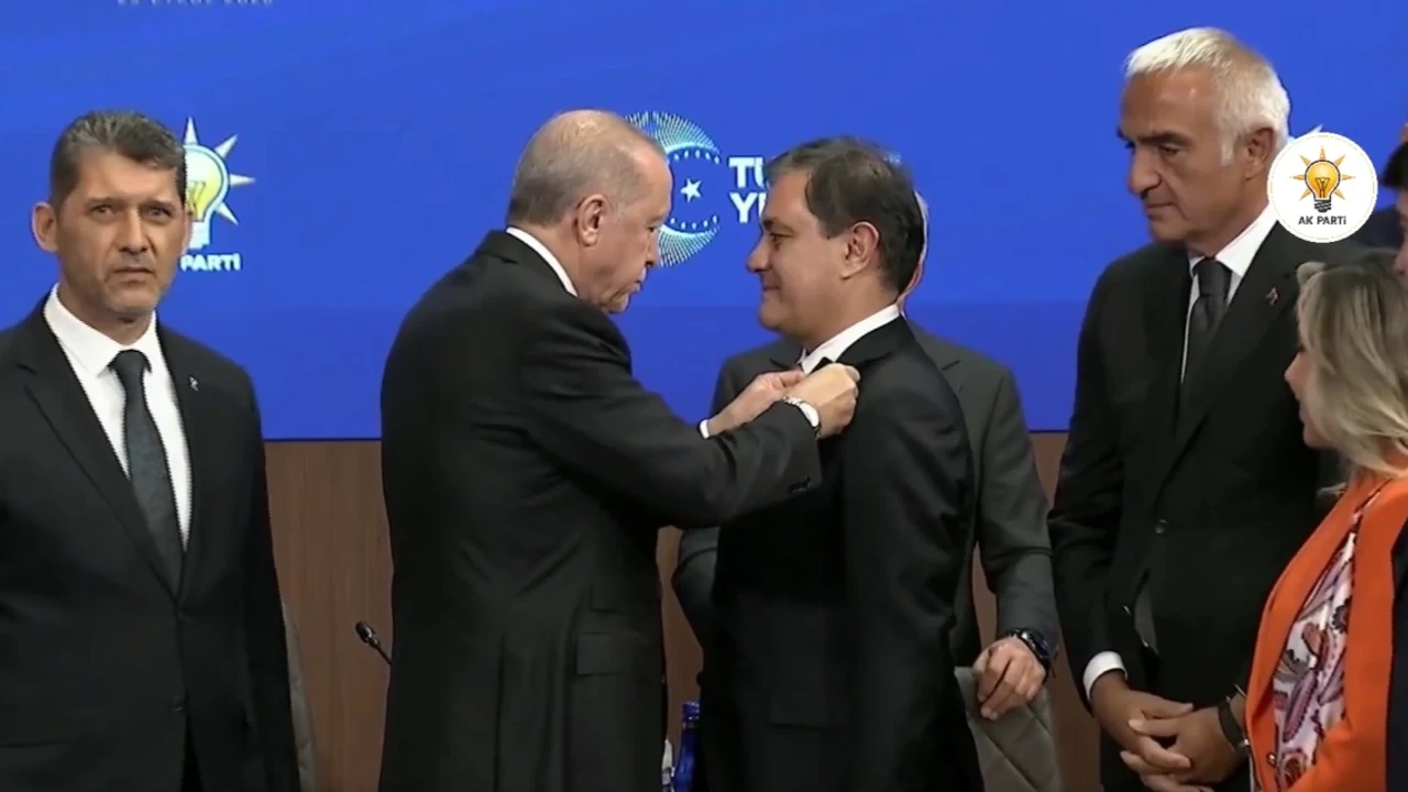 Ali Çetin'den Halil Öztürk'e Hoş Geldin Mesajı: "Durmak Yok, Yola Devam - Antalya Haber