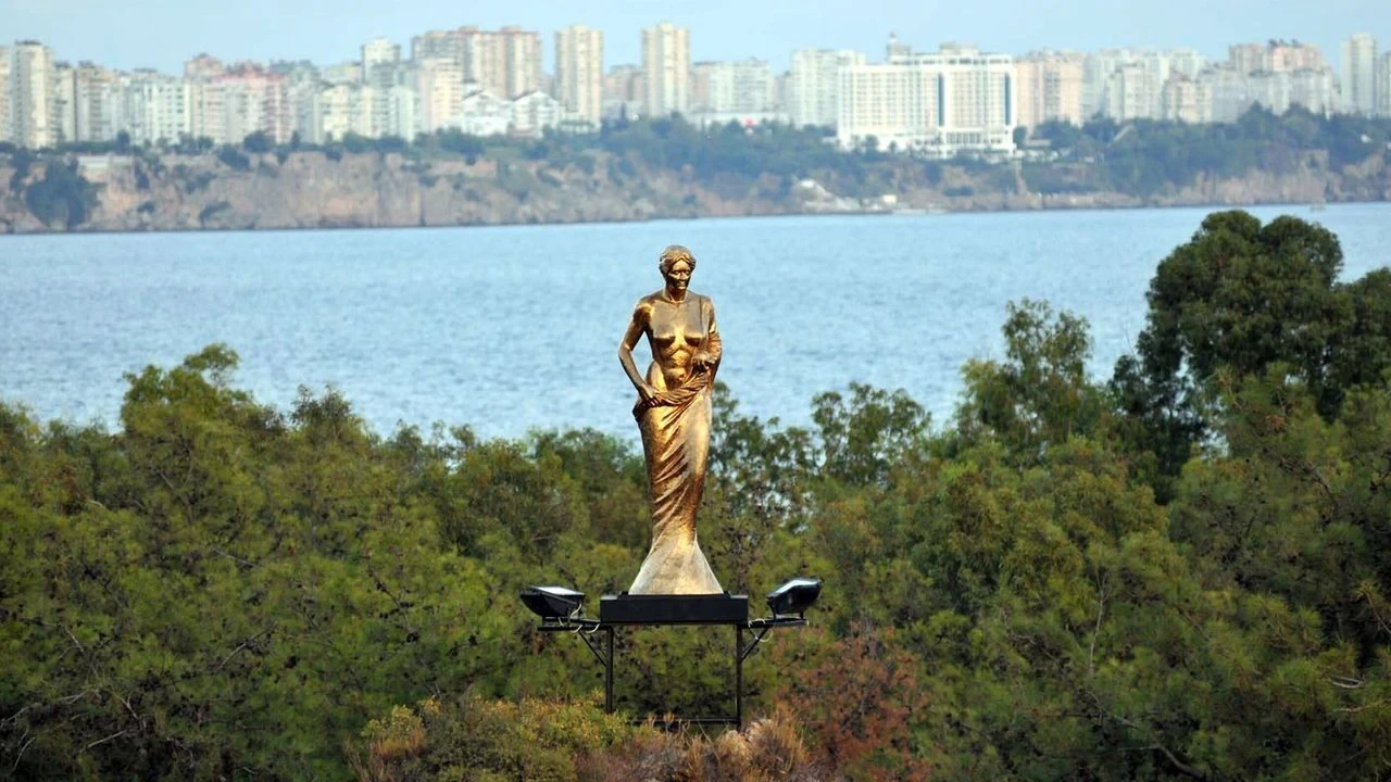 Altın Portakal'da 5 Milyon Tl'lik Yarış! Antalya'da Yarışacak Filmler Belli Oldu - Antalya Haber