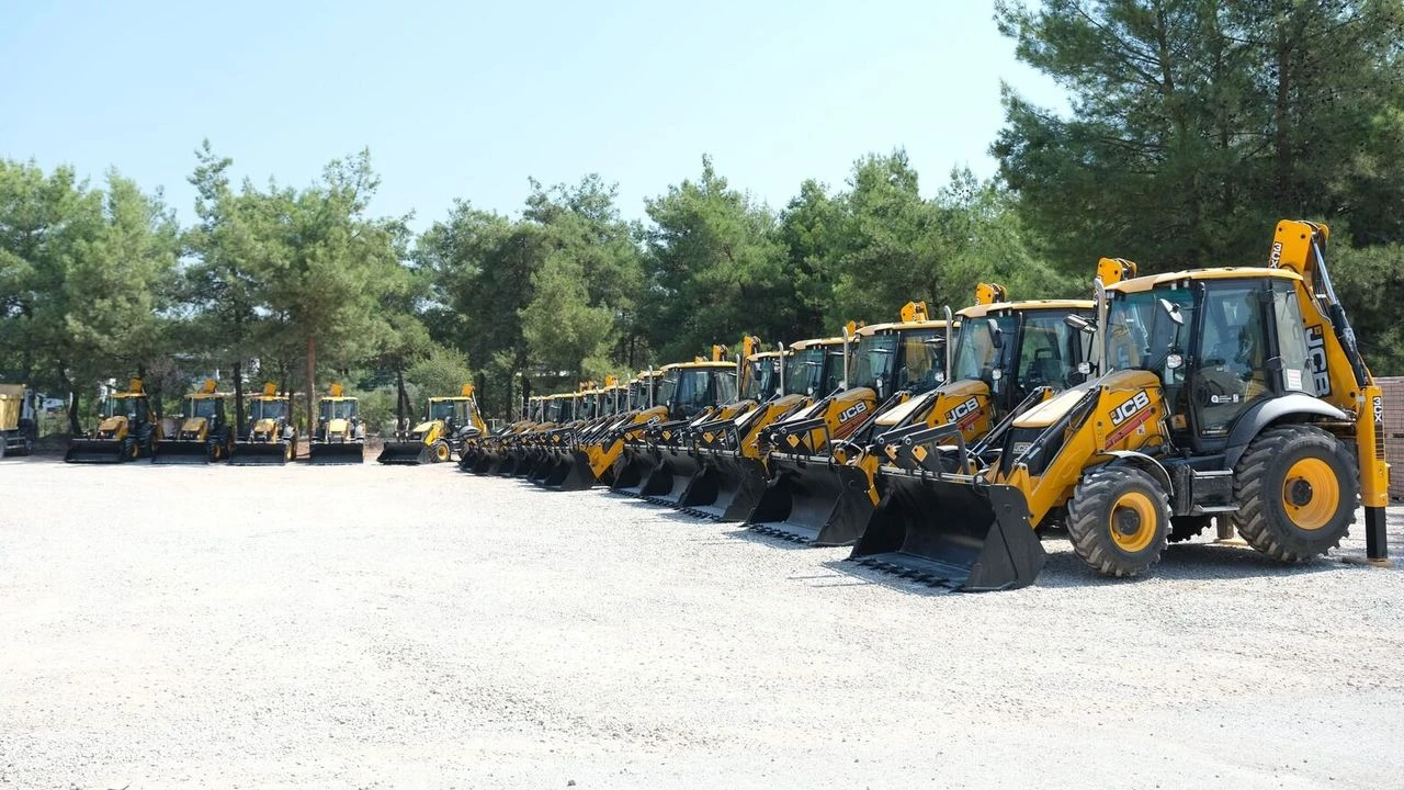 Antalya Büyükşehir Belediyesi 202 Milyona Filoyu Güçlendirdi