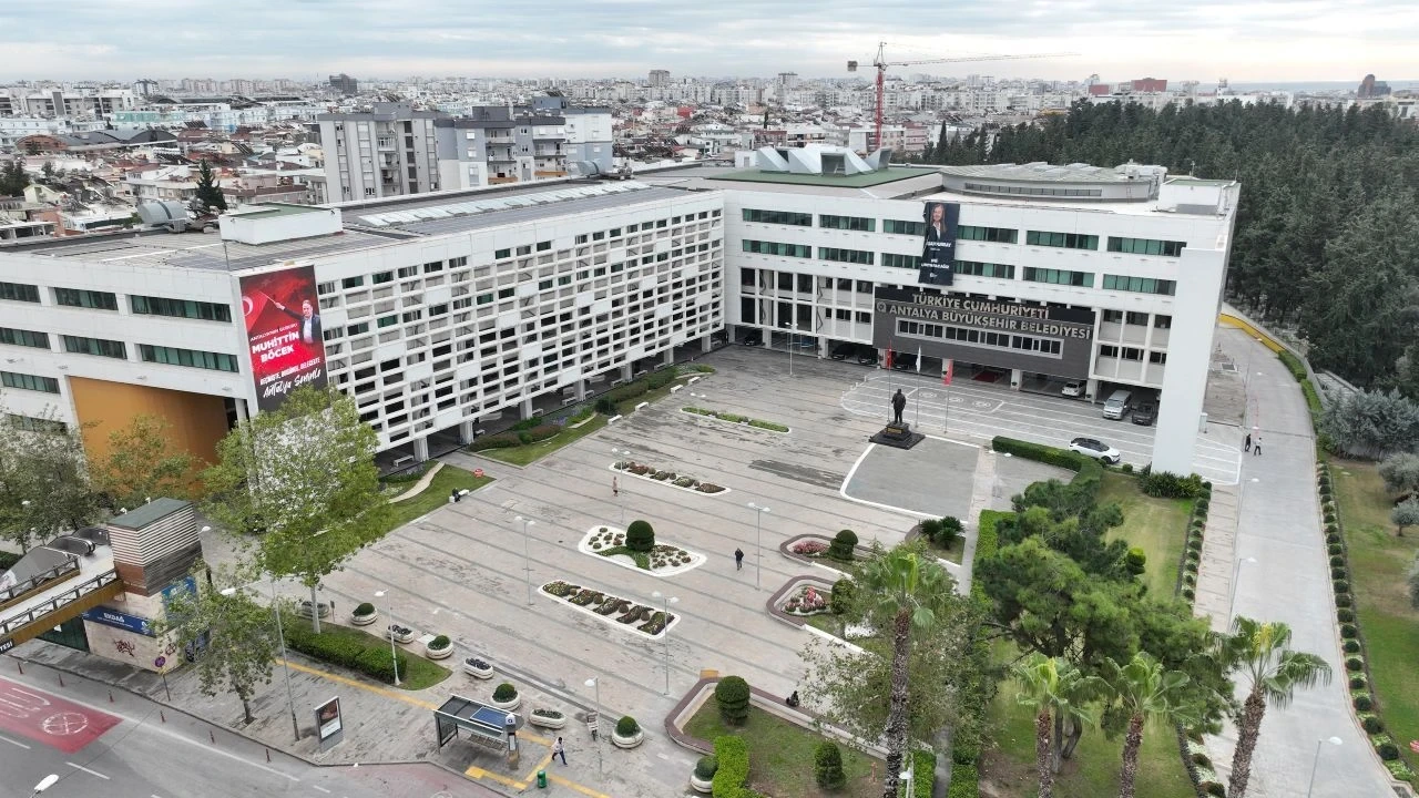 Antalya Büyükşehir Belediyesi İşçileri İçin Baskı İddiası - Antalya Haber