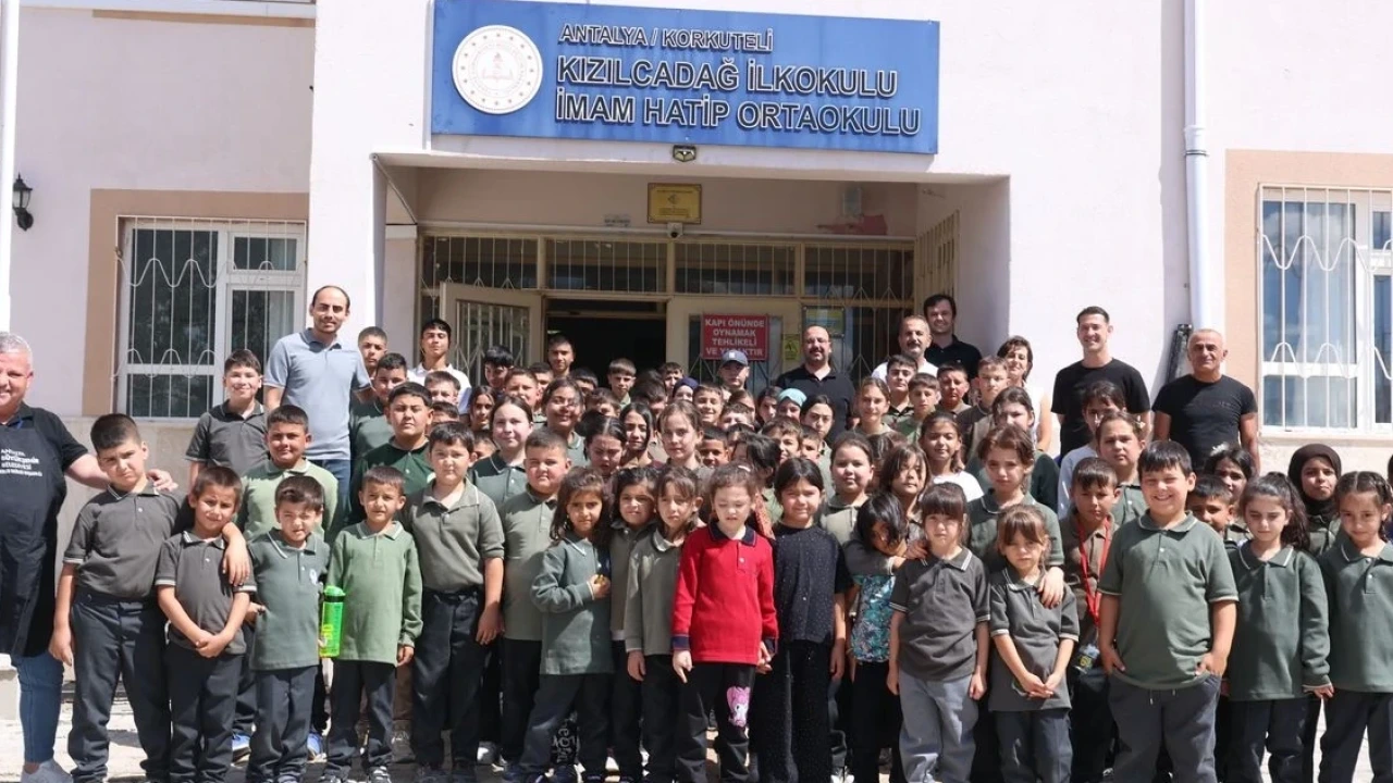 Antalya Büyükşehir Belediyesi Aileleri Tıraş Maliyetinden Kurtardı - Antalya Haber