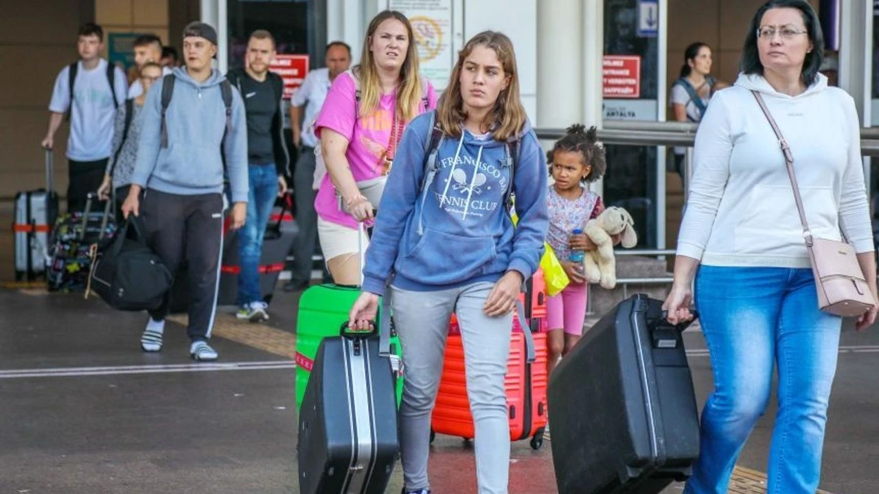 Antalya Turizminin Görünmeyen Yükü: Finansal Baskıda Türkiye Üçüncüsü - Antalya Haber
