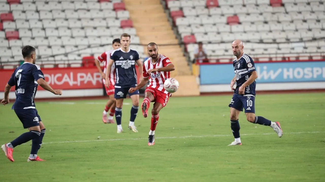 Antalyaspor’un İkinci Yarı Kabusu! 10 Golün 7’sini O Dakikalarda Yedi - Antalya Haber