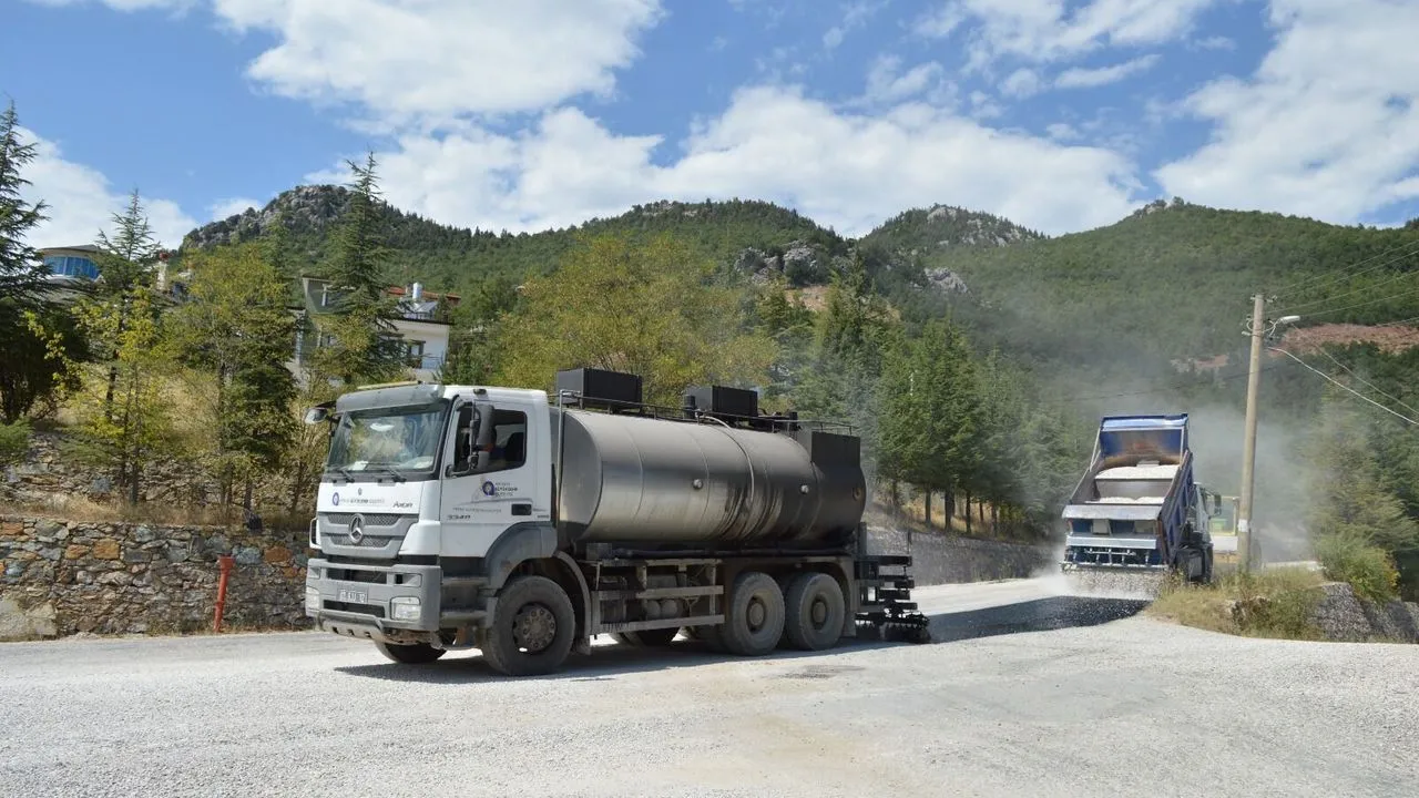 Bademli'de Asfalt Çalışması