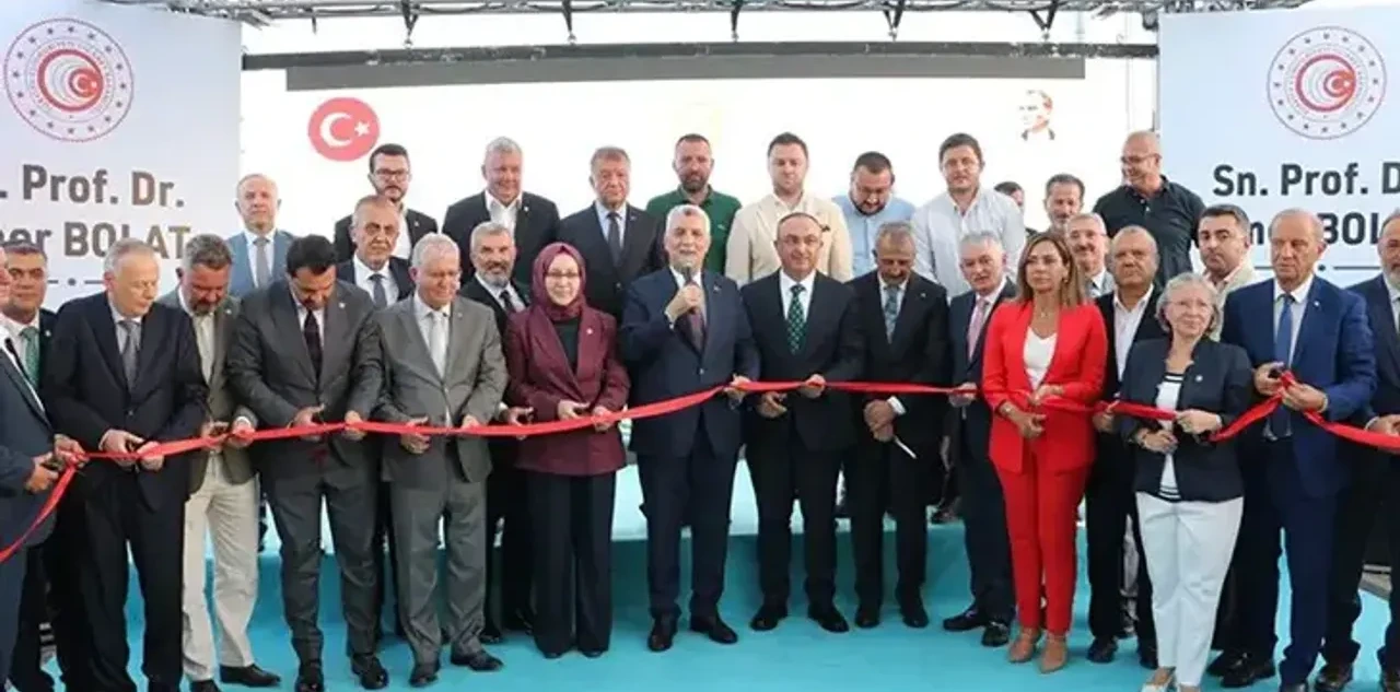 Bakan Bolat: Türkiye Büyük Bir Üretim Ülkesi Haline Geldi