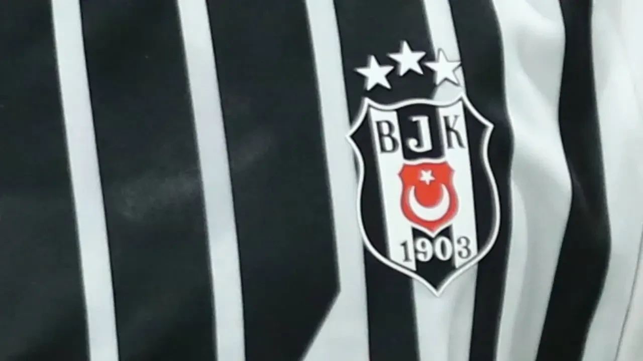 Beşiktaş’ta 2 Ayrılık Birden! Resmen Açıklandı - Antalya Haber