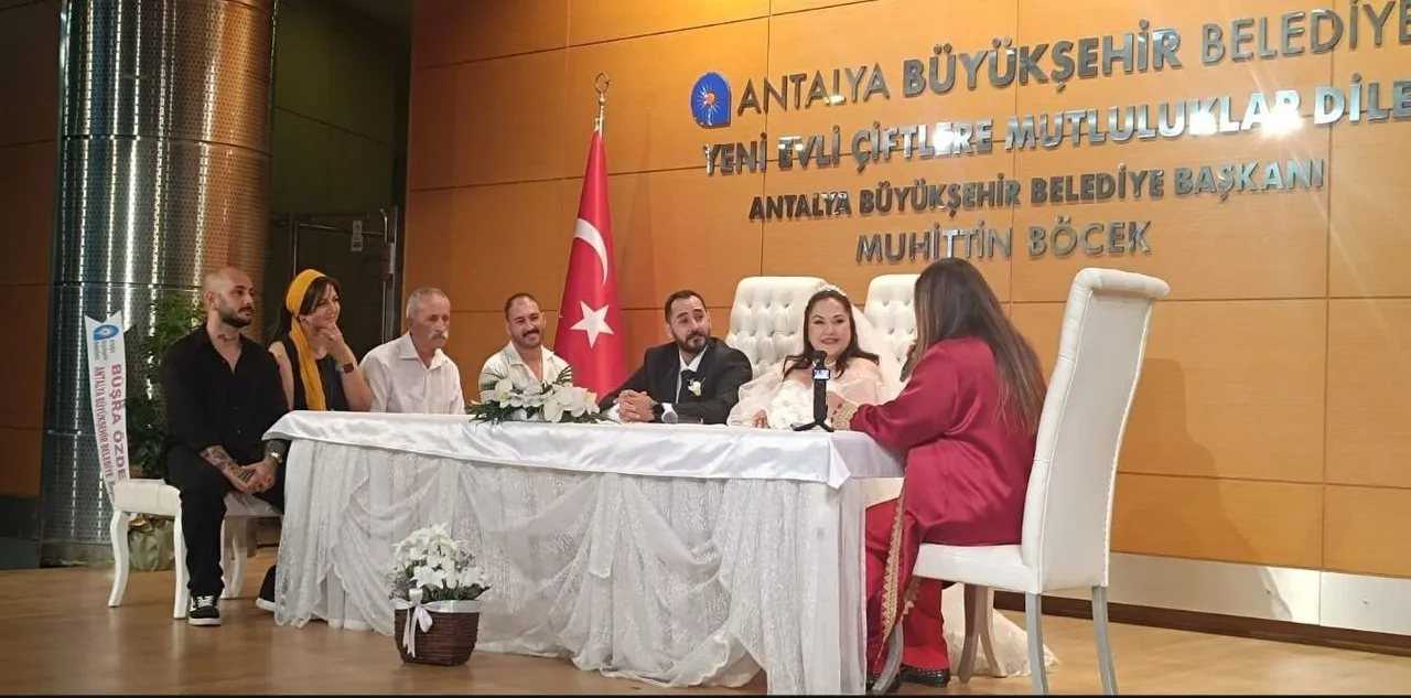 Büyükşehir'de Mutluluğa İmza