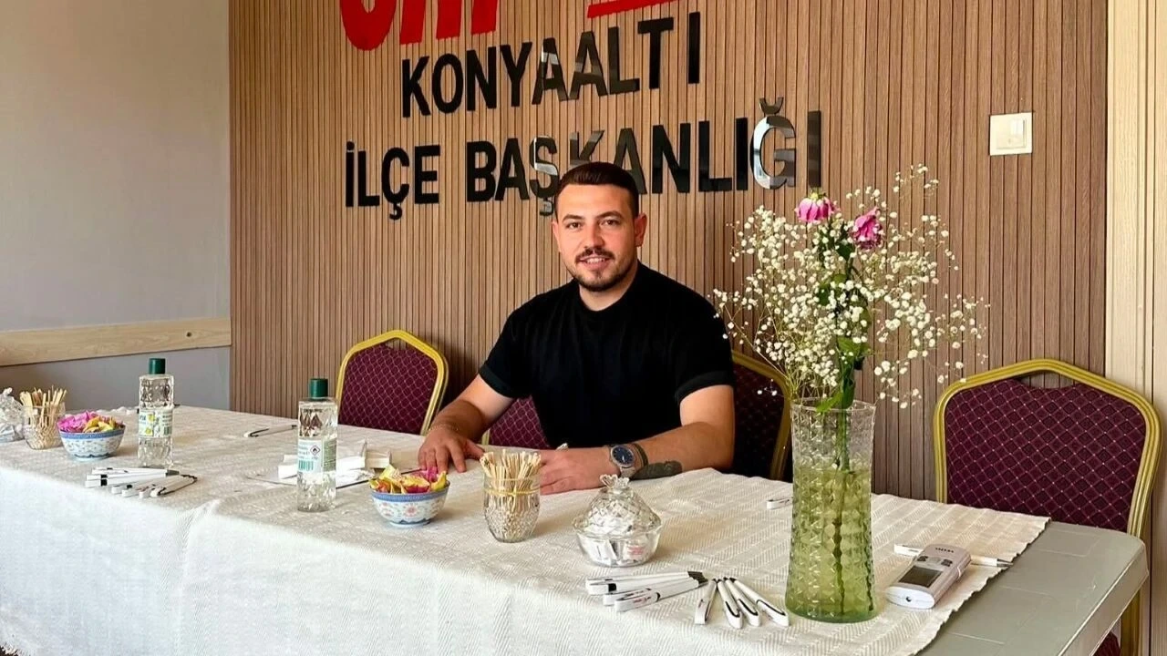 CHP Konyaaltı Gençlik Kolları'nda Ertan İpek Dönemi - Antalya Haber