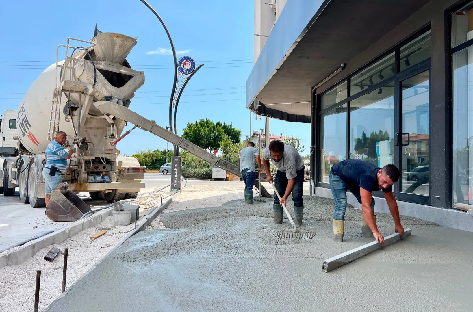 Daha Mutlu Bir Demre İçin Çalışmalarımız Aralıksız Sürüyor