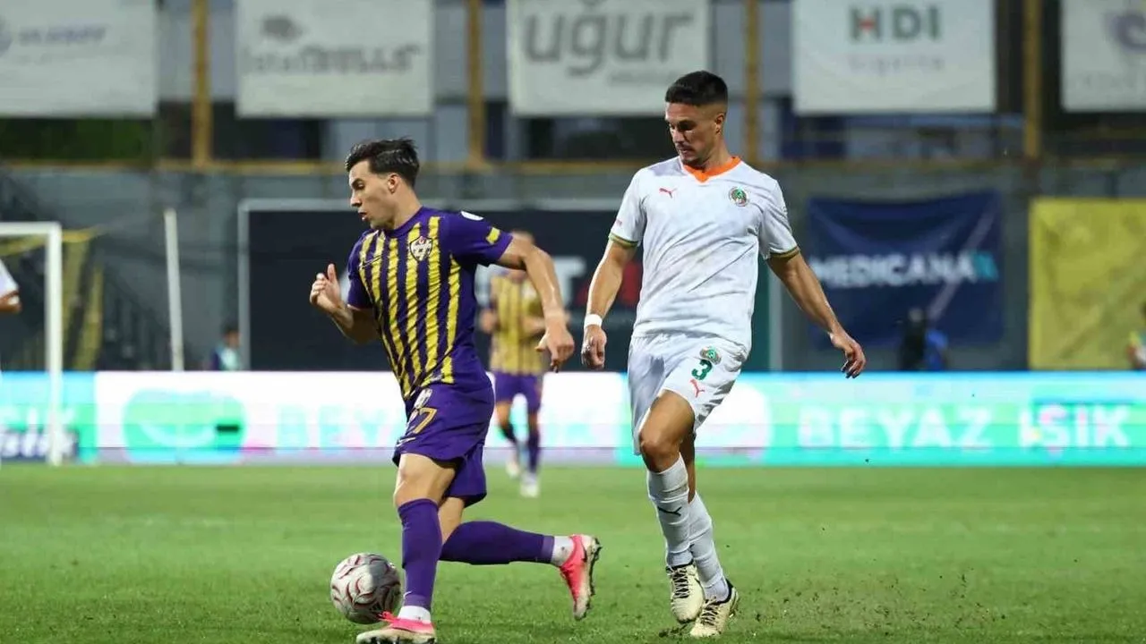 Alanyaspor’un Eyüpspor Şanssızlığı Sürüyor: 2-1 - Antalya Haber