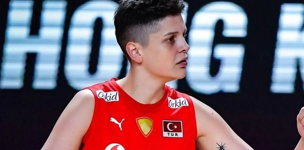 Ebrar Karakurt Türkiye - Almanya Maçında Neden Oynamıyor, Sakat mı