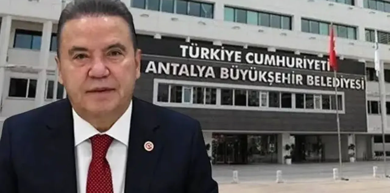 F*h*ş İddiaları Sonrası Muhittin Böcek'ten Açıklama: İtibarsızlaştırma Yapılıyor