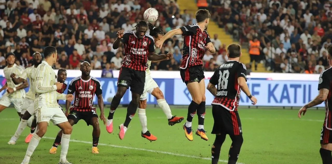 Gol Sesi Çıkmadı! Fenerbahçe, Gaziantep'e Takıldı