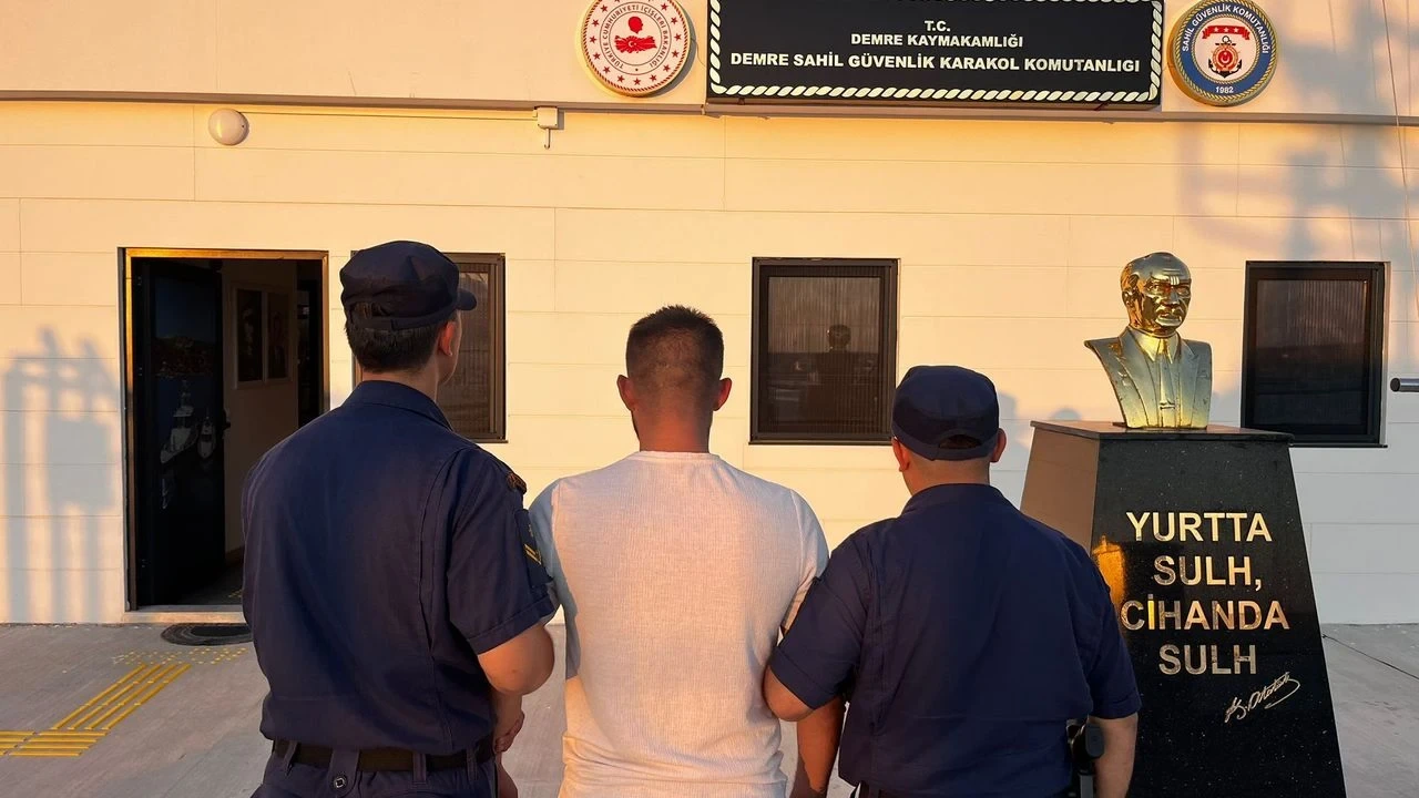 Hakkında Arama Kararı Bulunan Firari Yakalandı - Antalya Haber