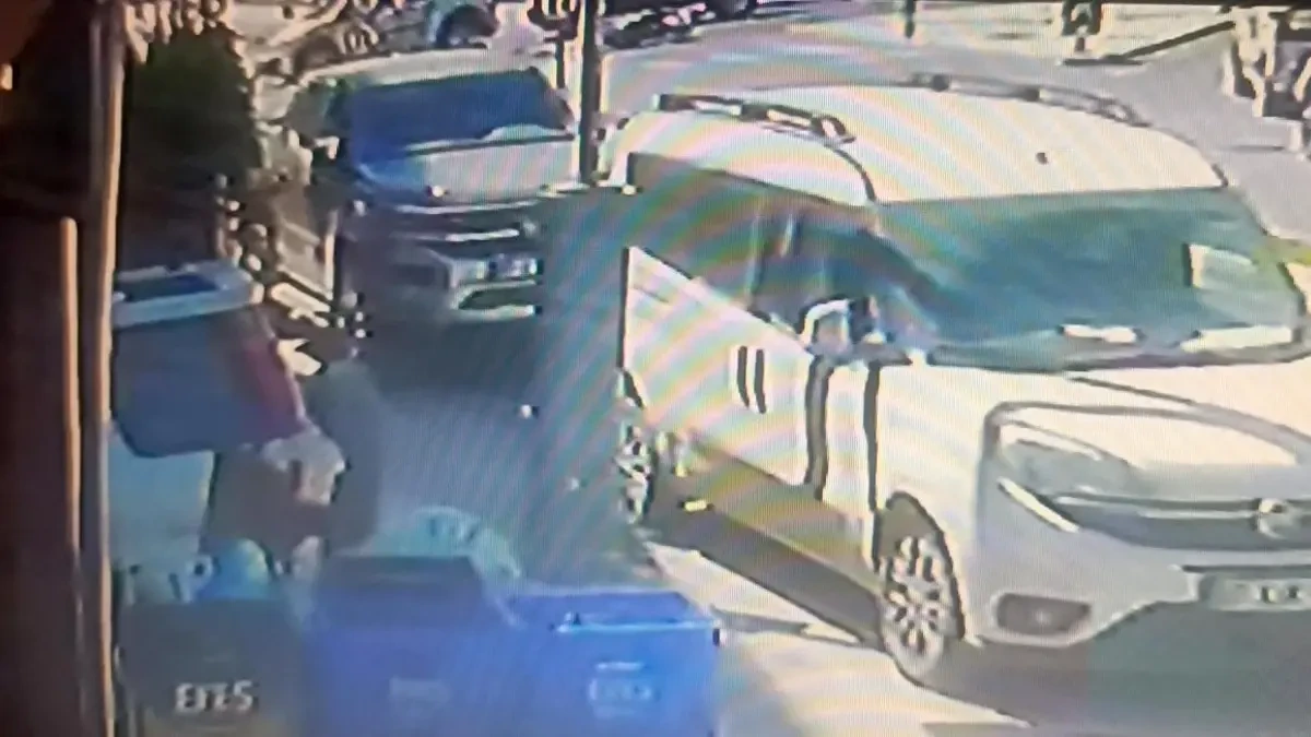 Kazaya Sebebiyet Verdi, Yaralı Sürücüyü Bırakıp Kaçtı - Antalya Haber