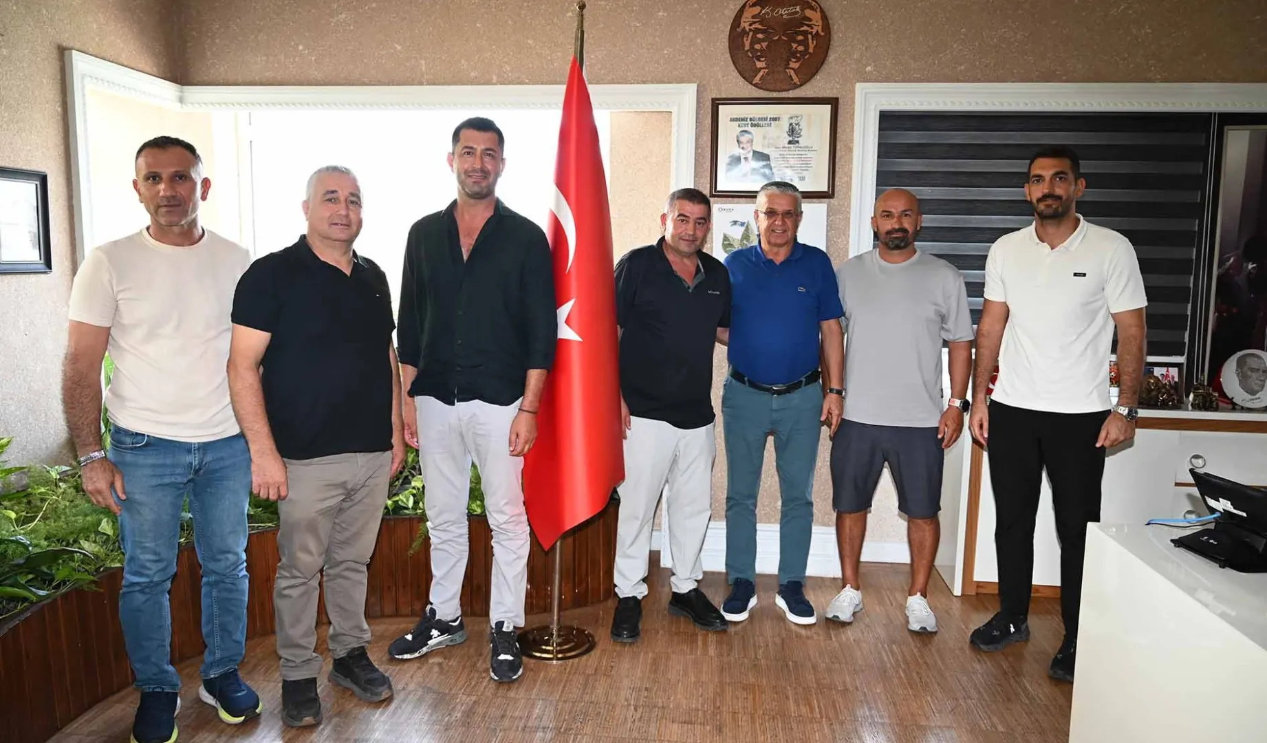 Kemer Su Sporları Derneği Başkan Topaloğlu'na Ziyaret