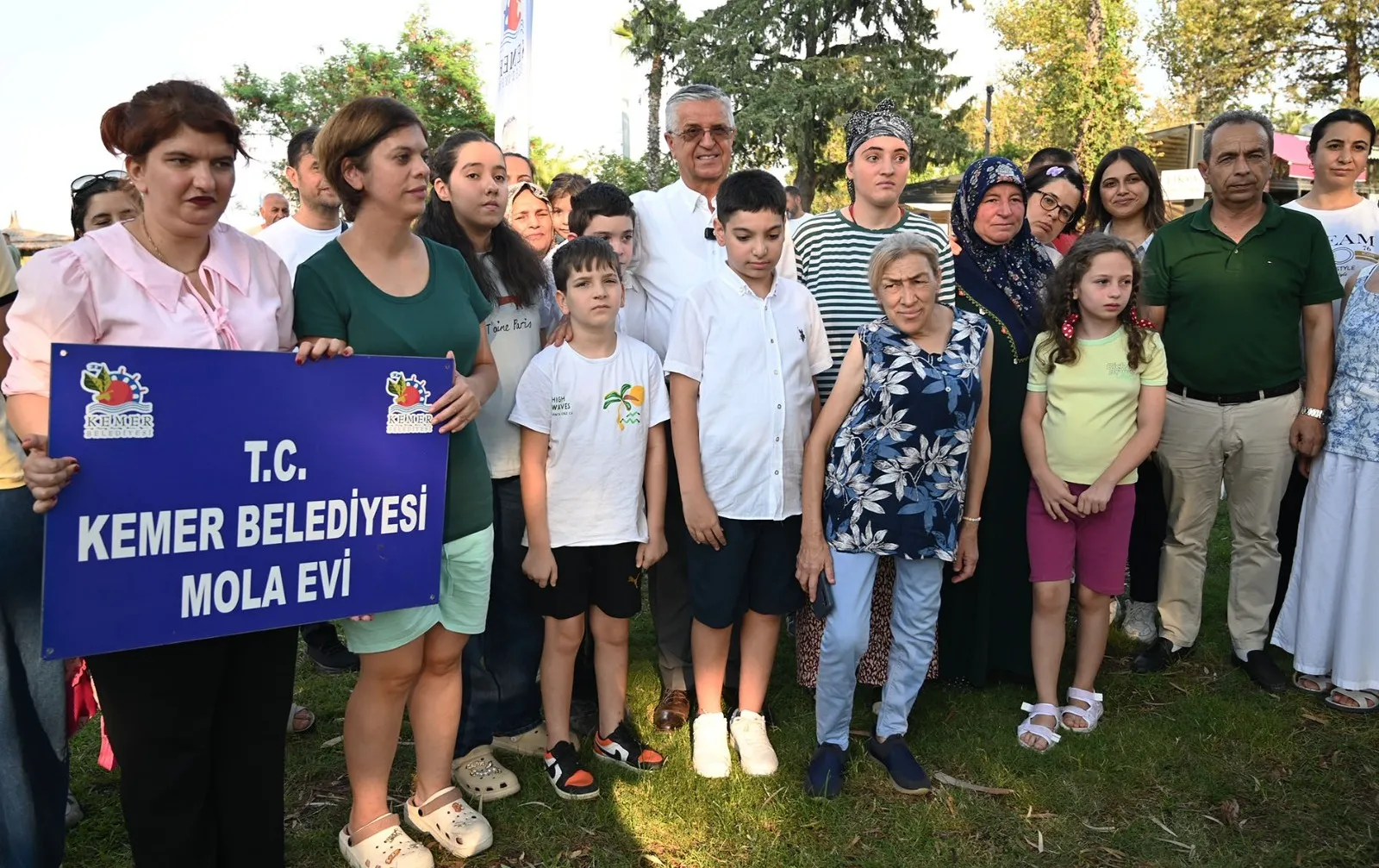 Kemer'de "Türkiye Yedi Rengi" Sergisi Açıldı