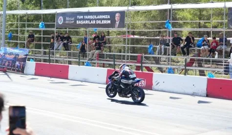 Kepez'de Moto Drag Heyecanı Start Aldı