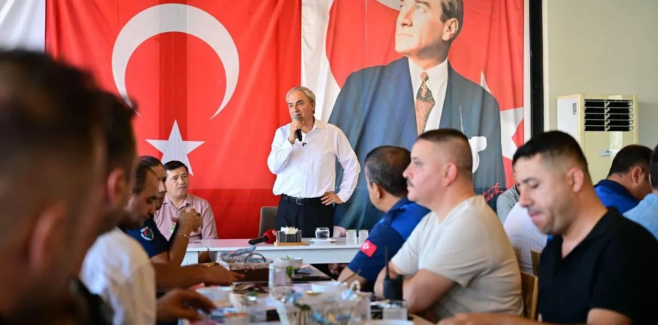 Kocagöz'den Kutlama