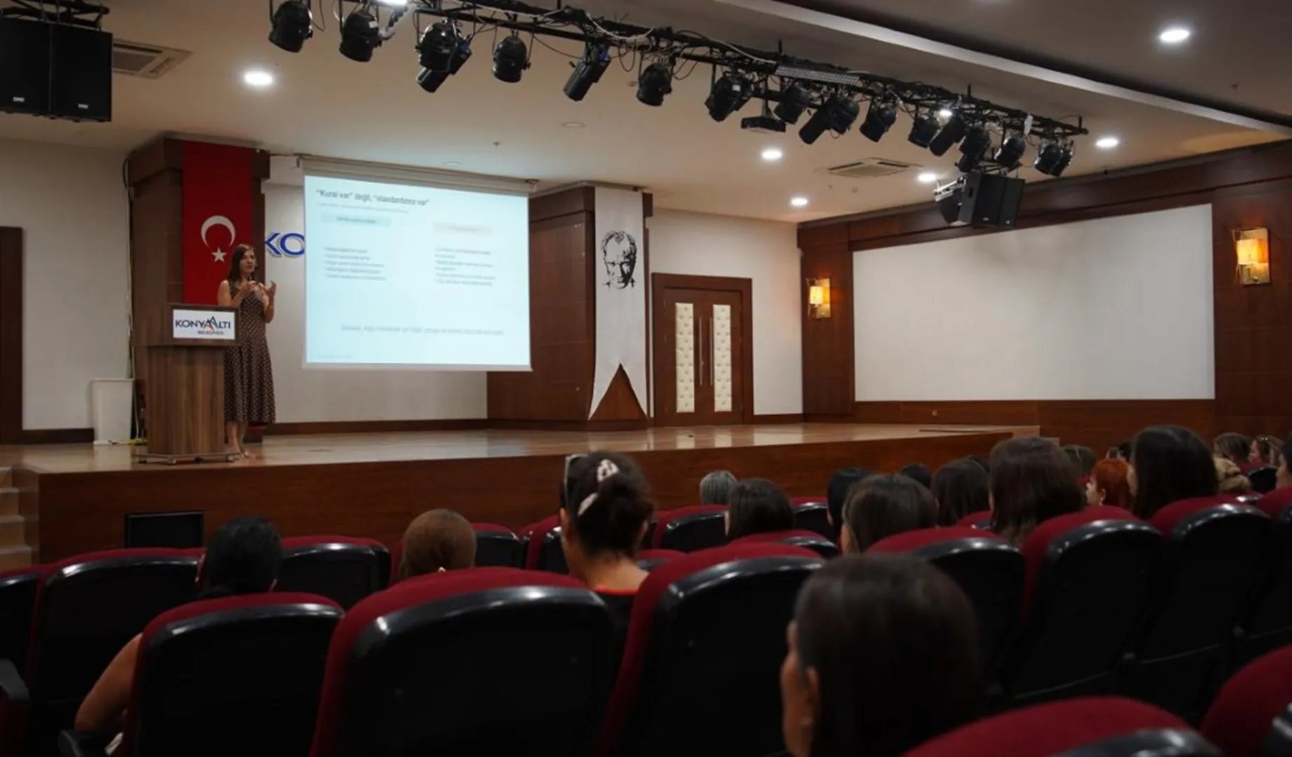 Konyaaltı Belediyesi Kreş Öğretmenleri Yeni Döneme Hazır