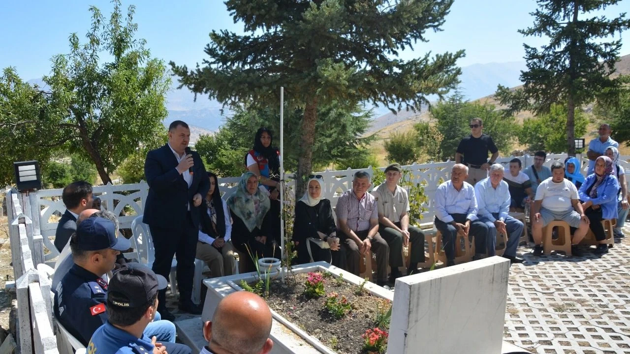 Korkuteli Şehidini Unutmadı