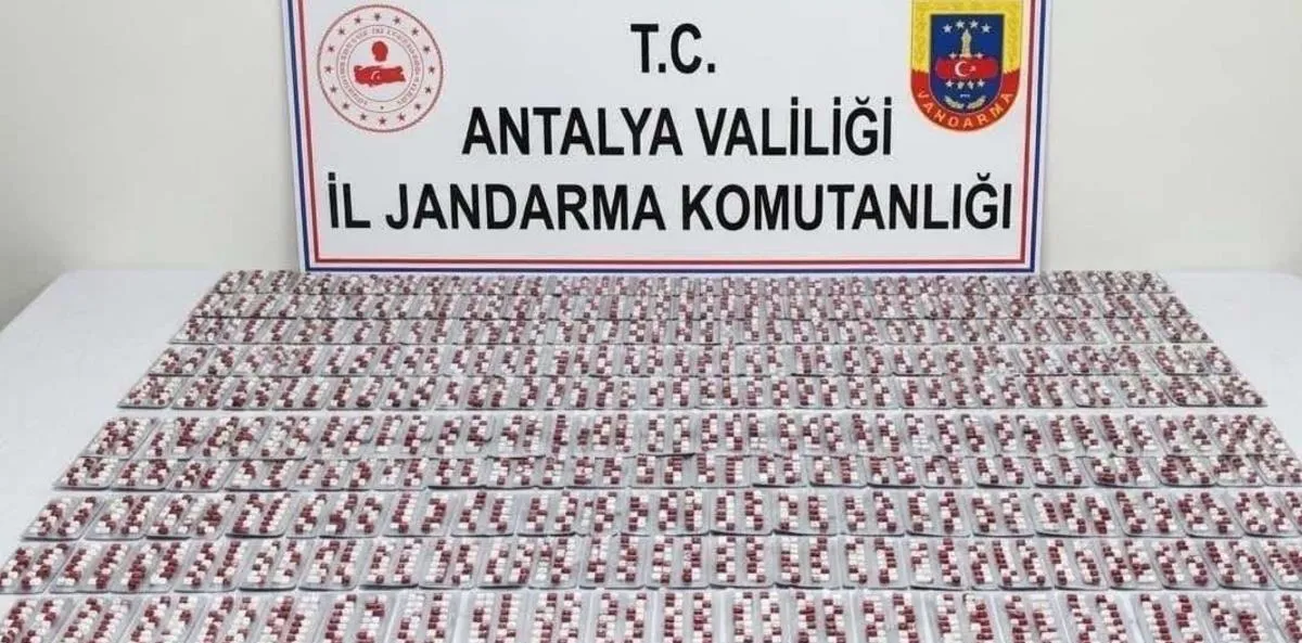 Manavgat'ta 3 Bin Sentetik Hap Ele Geçirildi