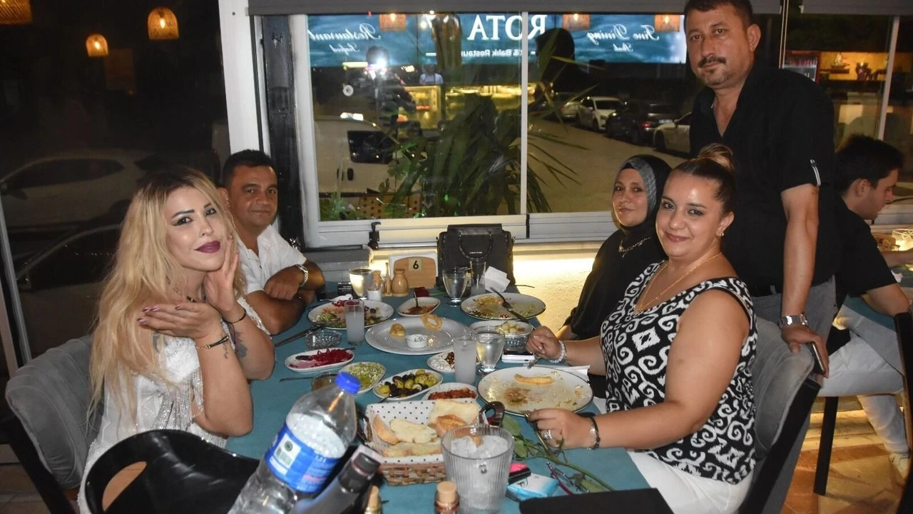 Müdür Ailesiyle 07 Rota Restaurant'ta - Antalya Haber